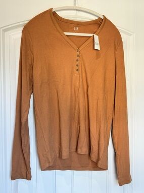 Gap Ribbed Henley Top XL Long Sleeve Brown NWT Button Front